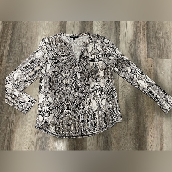 INC International Concepts Beige and Black Snakeskin Top - Picture 2 of 8